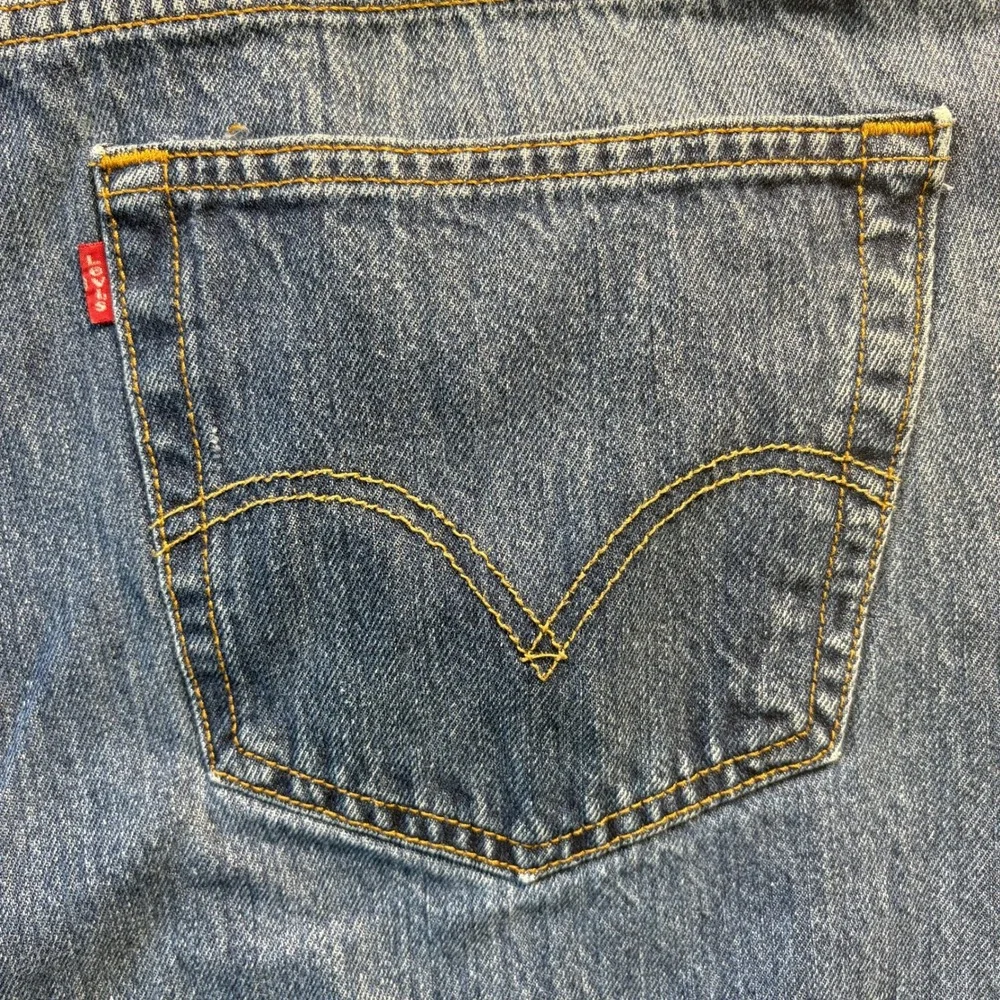 Vtg Levis 501 Jeans Mens W40 L29 Straight‎ Leg Button Fly 100% Cotton Denim Blue